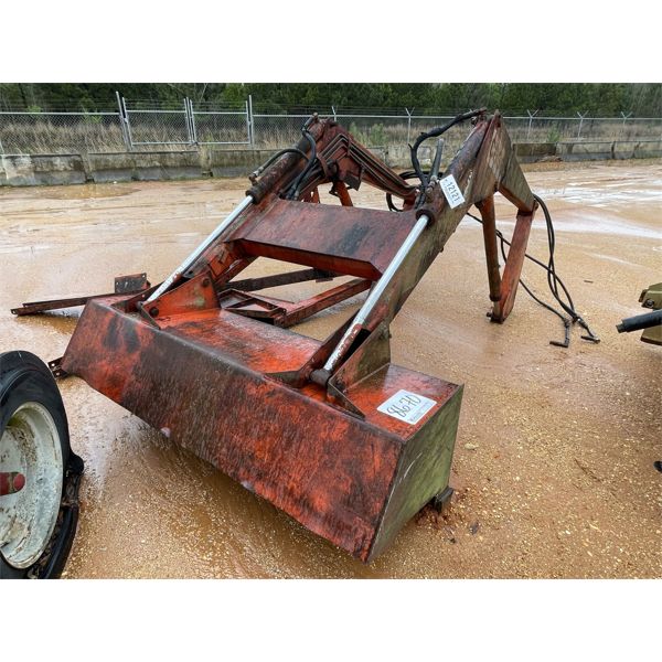 CASE FRONT LOADER ATTACH & 66" BUCKET Loader Attachments