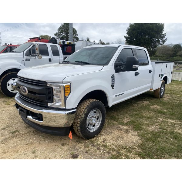 2017 FORD F350 XL Service / Mechanic Truck