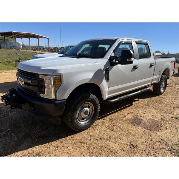 2017 FORD  F250 XL Pickup Truck