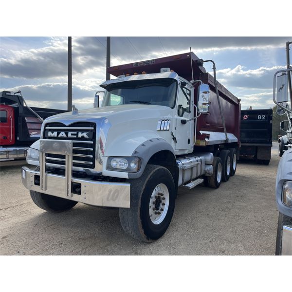 2018 MACK GU713 Dump Truck