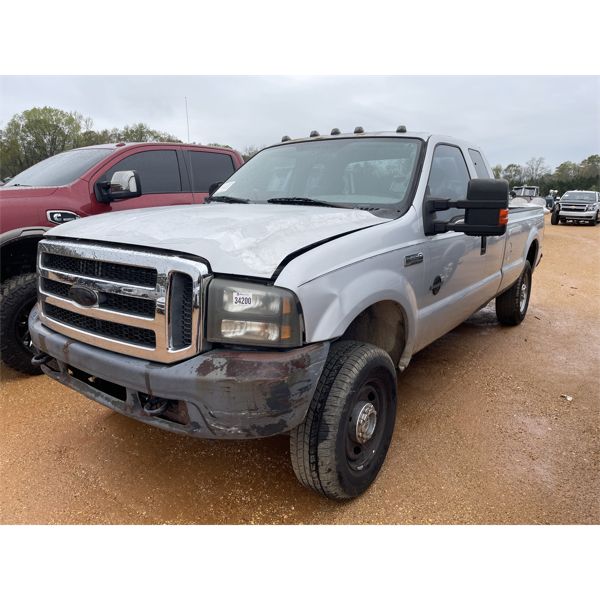 2005 FORD F250 XLT Pickup Truck