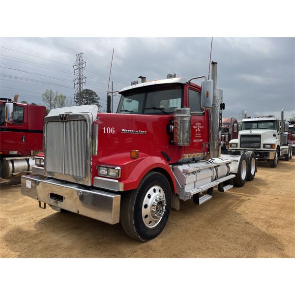 2018 WESTERN STAR 4900 EX Day Cab Truck