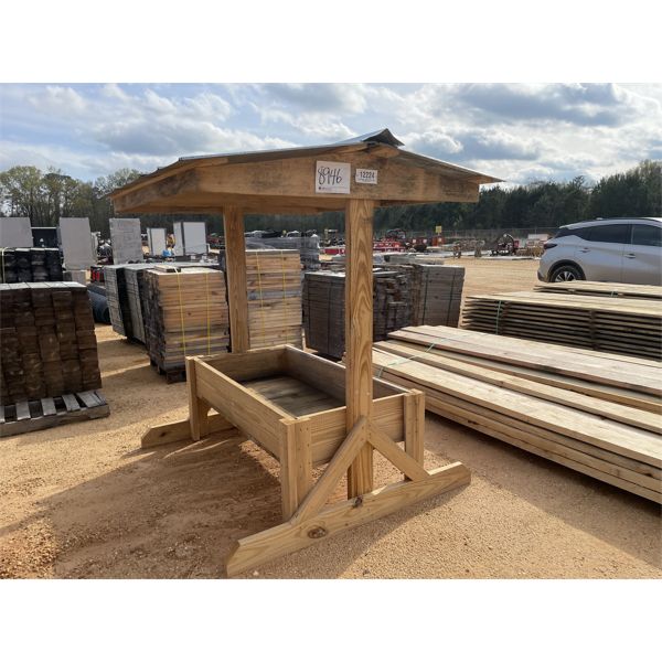 COVERED FEED TROUGH