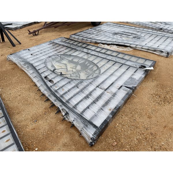 20' DEER SCENE IRON GATE