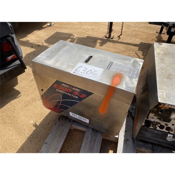 (2) RED-D-ARC E300 WELDERS