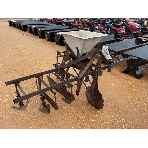 SINGLE ROW SIDE DRESSER FERTILIZER