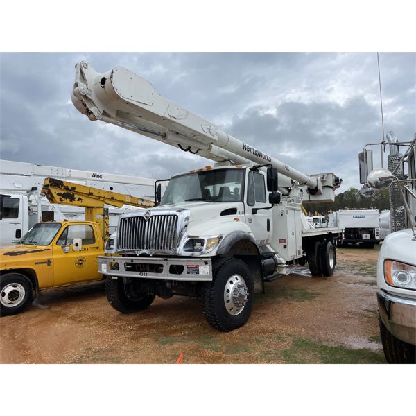 2007 INTERNATIONAL 7300 Bucket Truck
