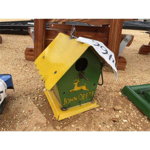 JOHN DEERE BIRD HOUSE METAL ART