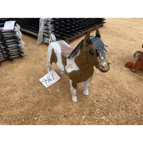 PAINTED PONY METAL ART