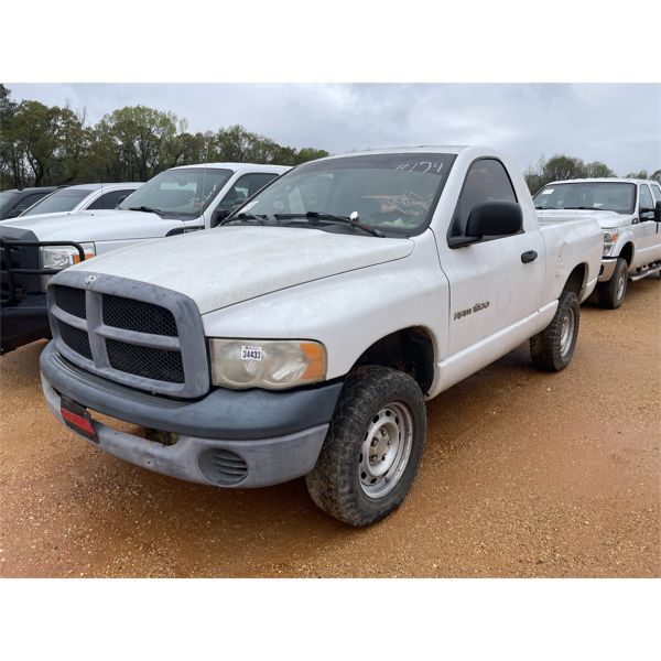 2005 DODGE RAM 1500 Pickup Truck