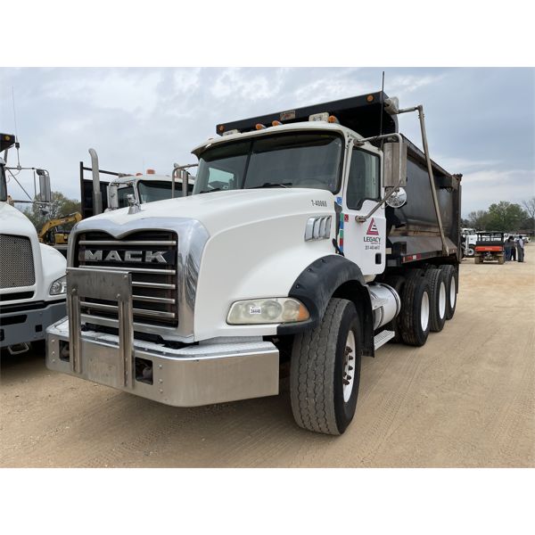 2006 MACK CT713 Dump Truck