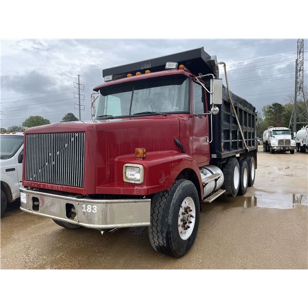 1999 VOLVO  Dump Truck