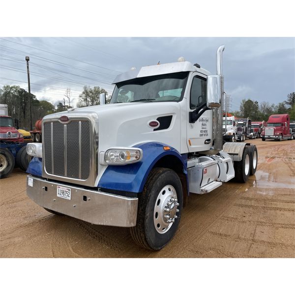 2020 PETERBILT 567 Day Cab Truck