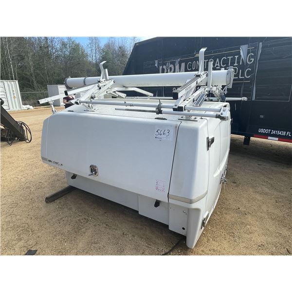 SPACE KAP SERVICE BODY W/ LADDER RACK