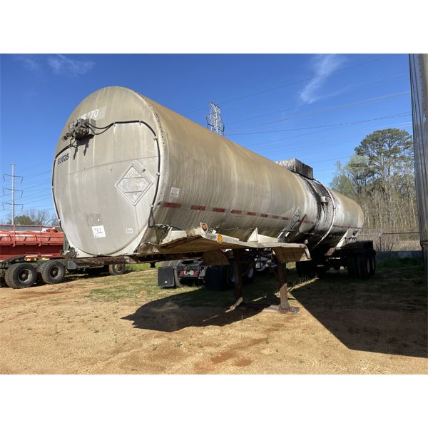 1972 BUTLER  Water Tank Trailer