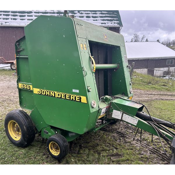 JOHN DEERE MODEL 446 ROUND BALER 