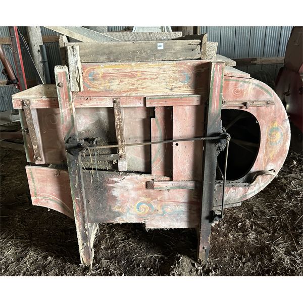 ANTIQUE WOODEN GRAIN CLEANER