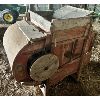Image 2 : ANTIQUE WOODEN GRAIN CLEANER