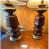 Image 2 : Beautiful Pair Of Chestnut Brown Lamps 27H