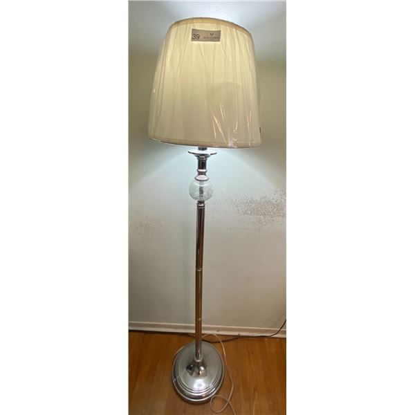 Beautiful Modern Lamp 59H