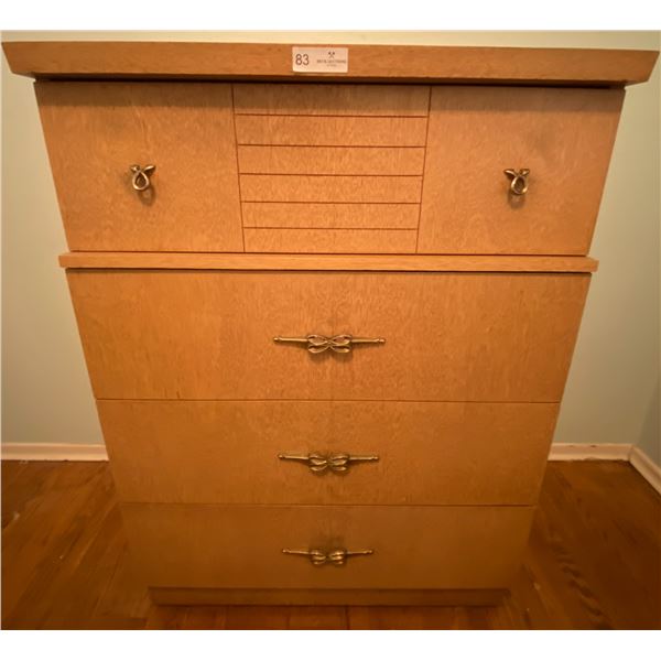 Vintage 4 Drawer Dresser 31Wx18Dx44H