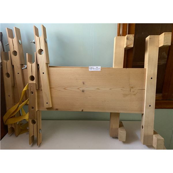 Adjustable Quilt/Craft Stand & Frame For Hand Quilting 29Wx24H