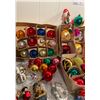 Image 2 : Assorted Vintage Christmas Decor