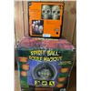 Image 1 : Assorted Halloween Decor