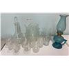 Image 1 : Assorted Crystal Glassware & Vintage Lamp