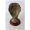 Image 3 : Miniature Buffalo Head on Stand - Classic Wildlife Collection