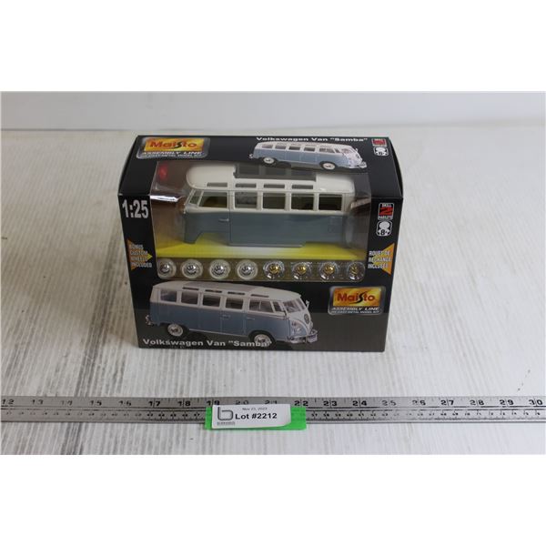 Maisto Volkswagon Van "Samba" Model - 1/25, In Box