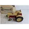 Image 3 : ERTL Cockshutt 570 Tractor - 1/16, National Farm Toy Museum