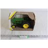 Image 1 : John Deere 1949 Model "AR" Tractor Die Cast - 1/16