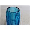 Image 2 : Cobalt Blue Art Glass - 7 3/4" Tall