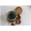 Image 5 : Indigenous - Made Small Birch Bark Container - Contains Tiny Container + Bead Work