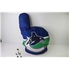 Image 4 : Vancouver Canucks #1 Stuffed Hand Pillow - Key Strap - Plastic Figure