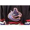 Image 2 : Vancouver Canucks Jersey (size lg)