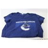 Image 8 : Vancouver Canucks - Hoodie (size s)- T-Shirt (one size)- Apron