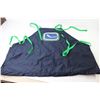 Image 9 : Vancouver Canucks - Hoodie (size s)- T-Shirt (one size)- Apron