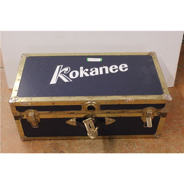 *Kokanee Trunk (clasps work - main clasp bent & loose - 30"w x 13"d x 12"h)