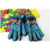 Image 2 : (2) Ladies Scarves - Pair of Ladies Indigenous Themed Gloves (no size)