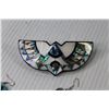 Image 2 : Eagle Sprit Inlaid Hair Clip - (4) Sets of Earrings