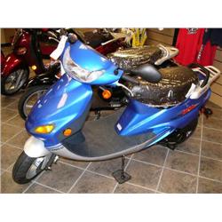 2004 Kymco ZX50 2 Stroke 50cc Automatic Transmission, Luggage Rack  Vin #RFBSCAAS84B104920