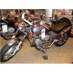 2004 Silver Venox 1350 250 V-twin Dual Exhaust, Honda Controls, 5 Speed, Liquid Cooled, Vin #RFBRAKC