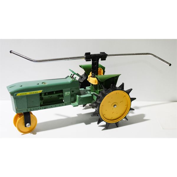 JOHN DEERE HEAVY CAST IRON WATER SPRINKLER