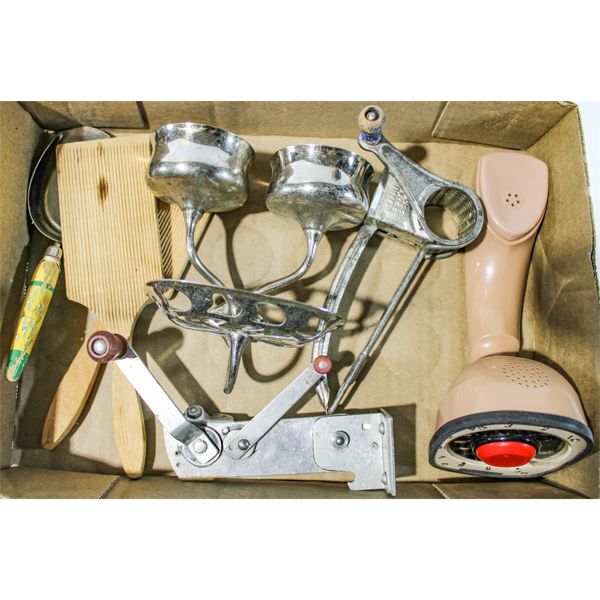 TRAY COLLECTIBLES INC. BUTTER PADDLES AND MORE