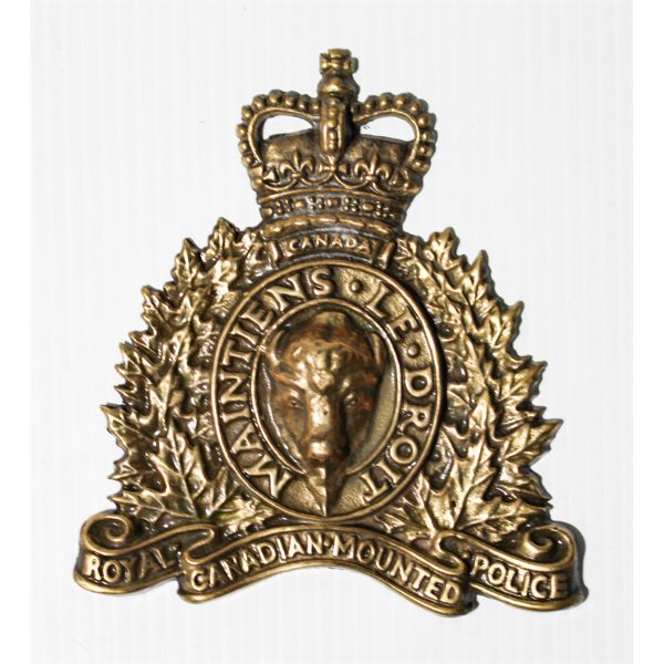 HEAVY BRASS RCMP ENSIGNIA 5" X 5" AT WIDEST POINT