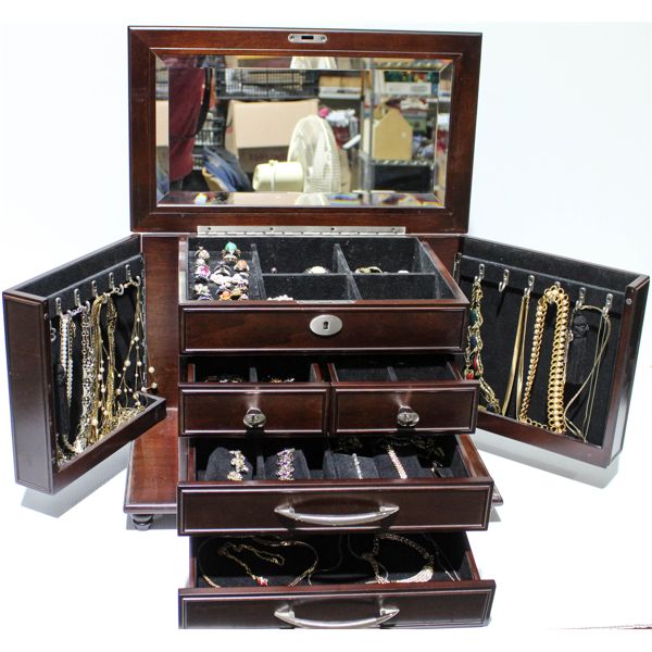 ESTATE JEWELRY BOX AND CONTENTS