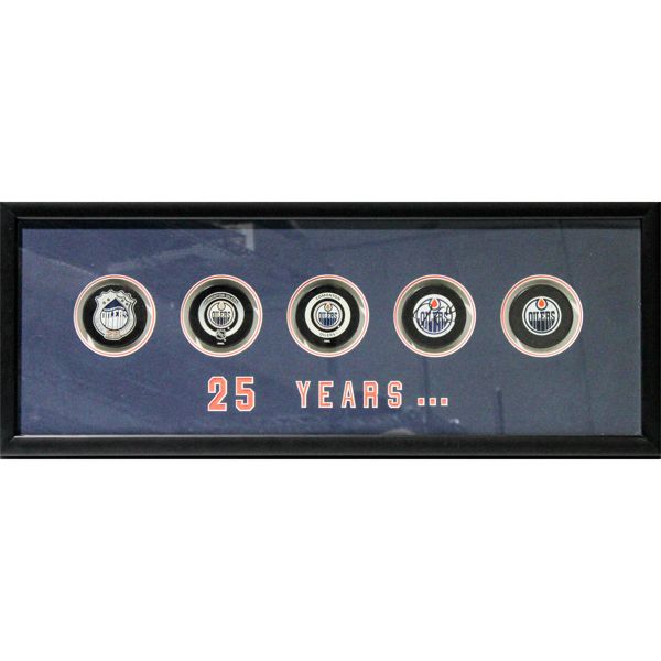 2004 EDMONTON OILERS 25 YRS FRAMED PUCKS 