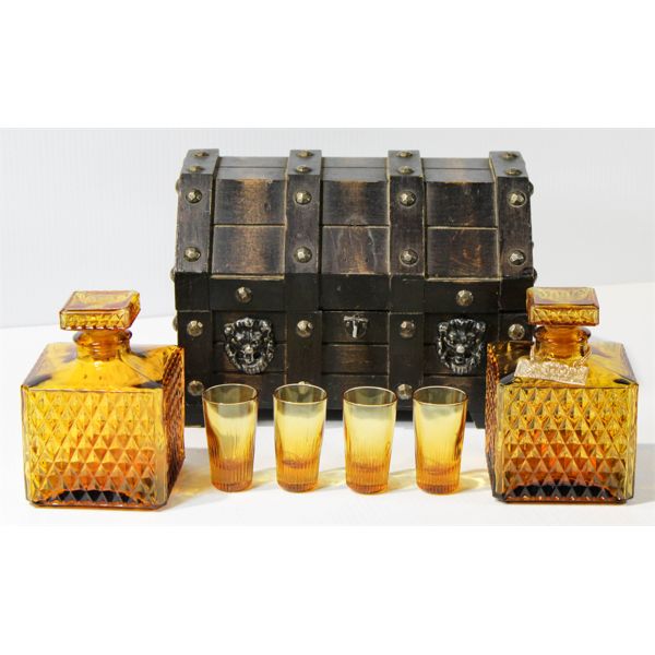 VINT. TREASURE CHEST DECANTER SET